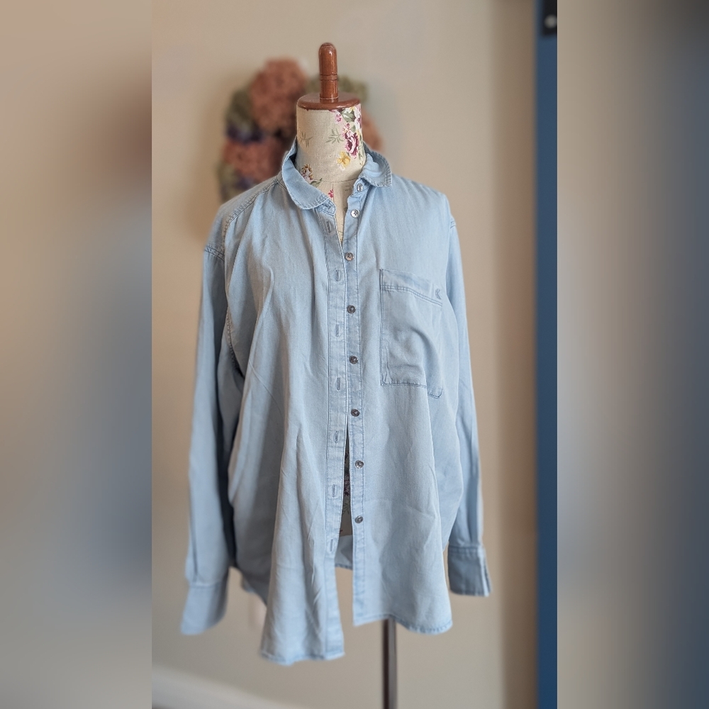 Calvin Klein Jeans Sky Blue Button-Down Shirt